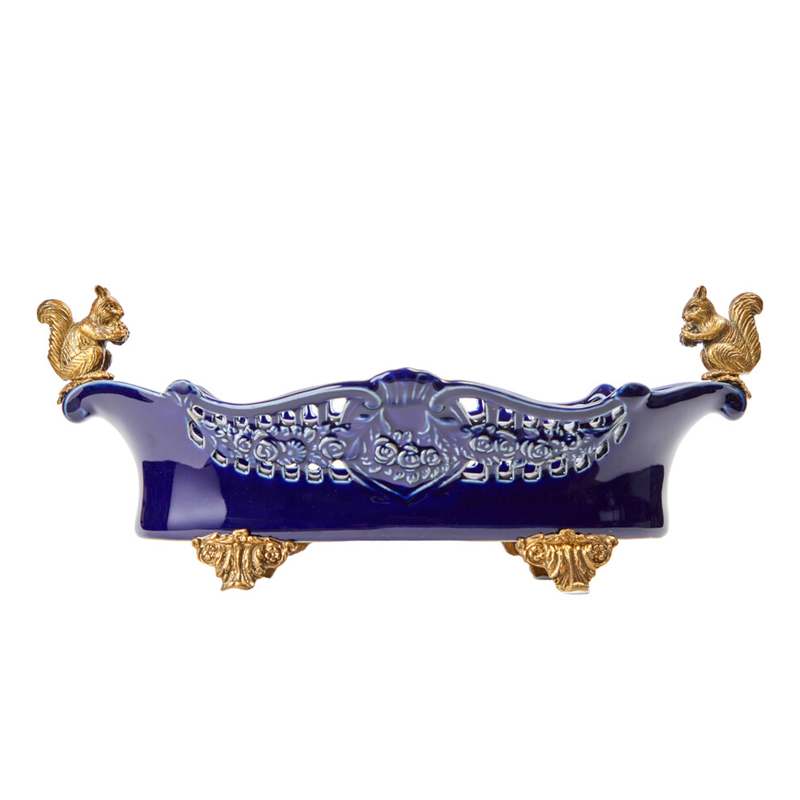 Чаша темно-синего цвета из фарфора с бронзовыми фигурками белок Eden Garden porcelain and bronze Темно-синий Бронза Чаша темно-синего цвета из фарфора с бронзовыми фигурками белок Eden Garden porcelain and bronze Темно-синий Бронза в Воронеже | Loft Concept