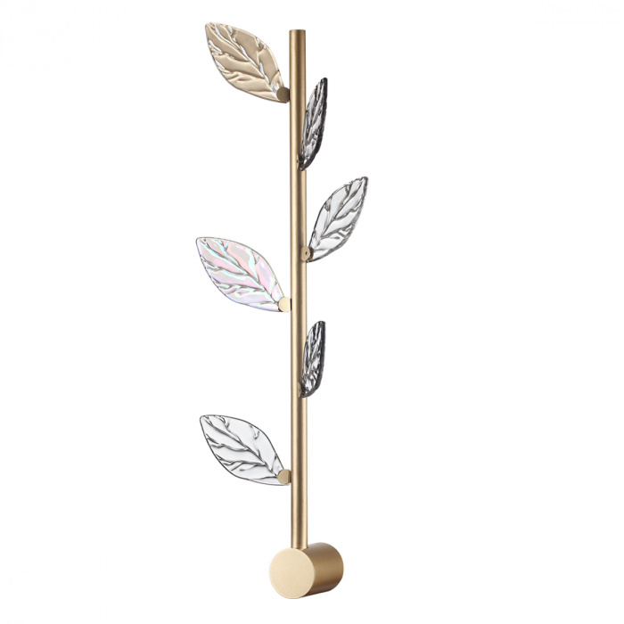 Бра с золотистой вертикальной трубкой и декоративными прозрачными листьями из стекла Sylva  матовое золото Дымчатый (Smoke) Прозрачное Стекло в Воронеже | Loft Concept 