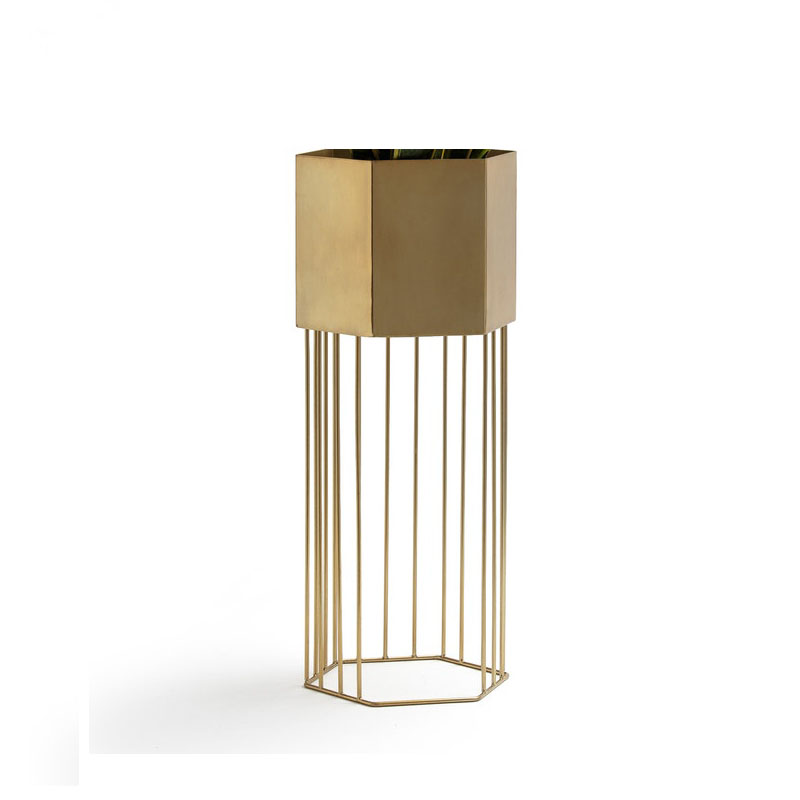 Ваза Vase On A Metal Stand Brass Латунь Ваза Vase On A Metal Stand Brass Латунь в Воронеже | Loft Concept