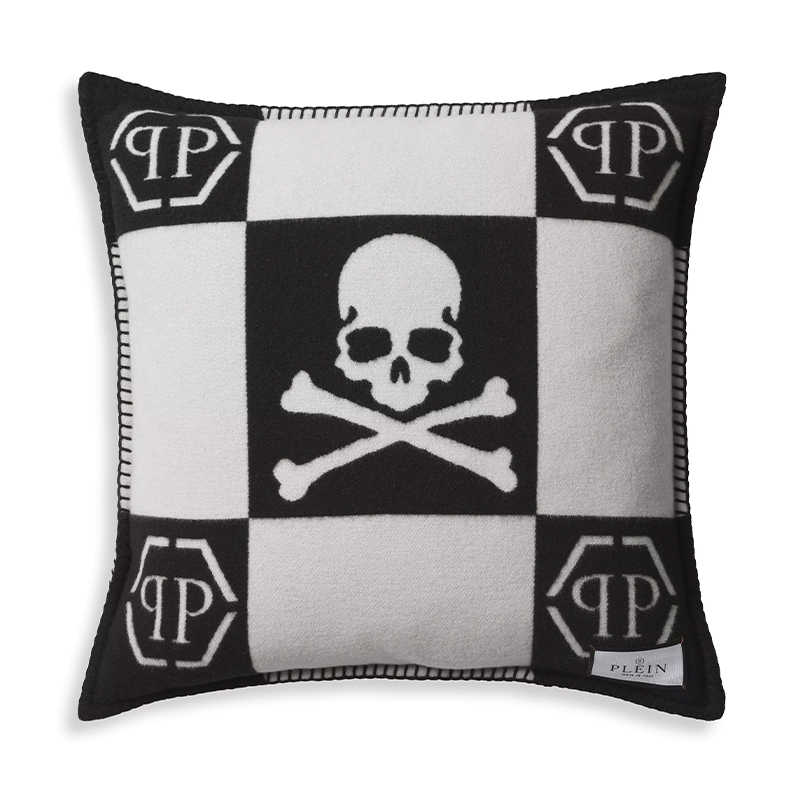 Подушка Philipp Plein Cushion Cashmere Skull 45 x 45 Black Черно-белый в Воронеже | Loft Concept 