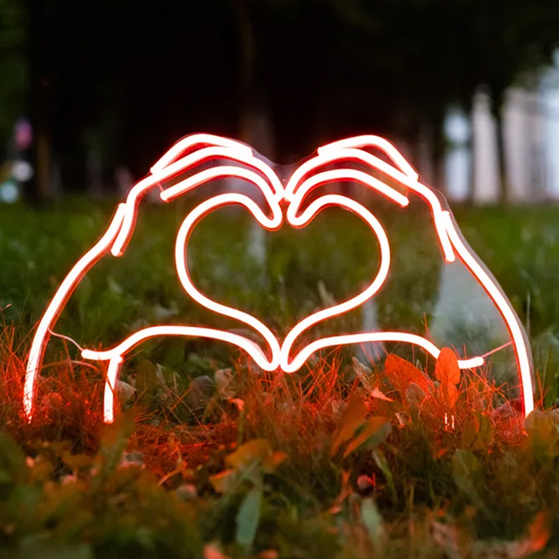 Неоновая лампа Heart Hands Neon Lamp Красный Прозрачный в Воронеже | Loft Concept 