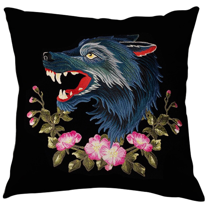 Декоративная подушка с вышивкой Стиль Gucci Wolf Black Черный Мульти в Воронеже | Loft Concept 