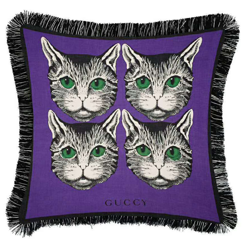 Декоративная подушка с вышивкой Cтиль Gucci Four Cats Violet Фиолетовый Зеленый Черно-белый в Воронеже | Loft Concept 