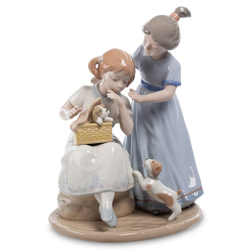 Статуэтка фарфоровая Девочки с собачками Charming Statuette Белый Бежевый Серо-голубой Серый в Воронеже | Loft Concept 