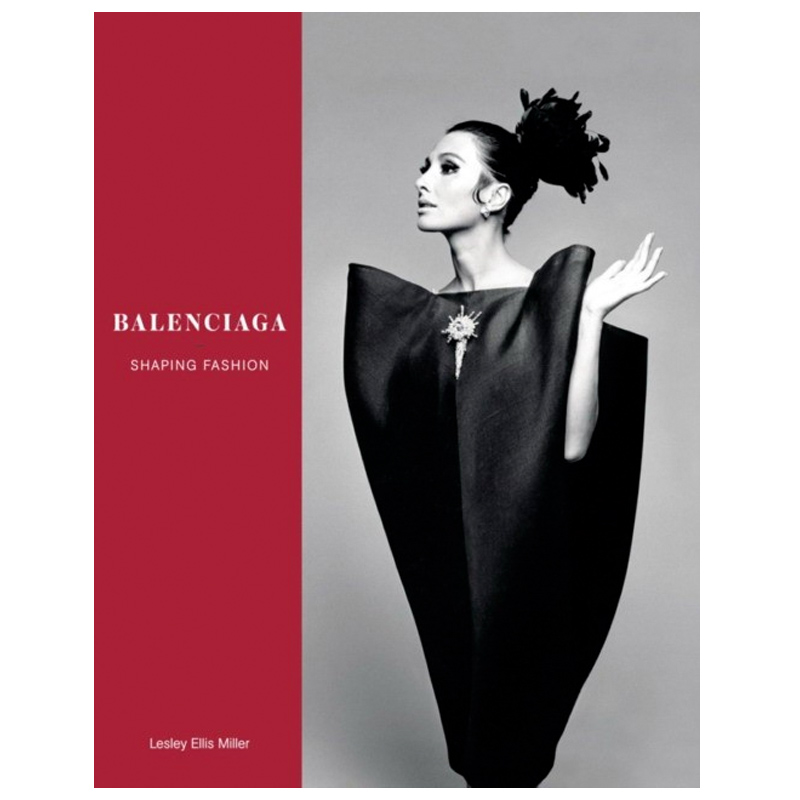 Balenciaga: Shaping Fashion  в Воронеже | Loft Concept 