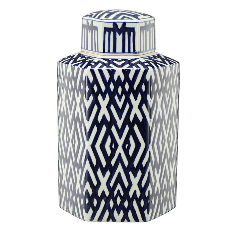 Ваза с крышкой и графическим узором в сине-белых цветах Blue & White Ornament Белый Синий Ваза с крышкой и графическим узором в сине-белых цветах Blue & White Ornament Белый Синий в Воронеже | Loft Concept