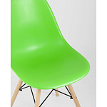 Пластиковый стул на ножках из массива бука Eames Light Green варинант исполнения - 2 | Loft Concept в Воронеже