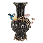 Ваза черная фарфоровая с  узором и бронзовым декором в виде веток с фарфоровой птичкой и цветами Eden Garden варинант исполнения - 1 | Loft Concept в Воронеже
