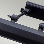 Светильник для картин с призматическим плафоном и двойными регулируемыми шарнирами Elstead Lighting варинант исполнения - 22 | Loft Concept в Воронеже