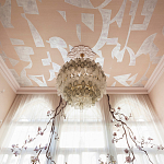 Обои ручная роспись в стиле Арт-деко Symphony Colourway SC-105 on Himalayan Rose silk dupion варинант исполнения - 1 | Loft Concept в Воронеже