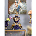 Часы настольные из темно-синего фарфора с бронзовыми фигурками и декоративными элементами Eden Garden варинант исполнения - 2 | Loft Concept в Воронеже