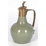 Кувшин зеленого цвета из фарфора с бронзовой крышкой и изогнутой ручкой Eden Garden porcelain and bronze варинант исполнения - 2 | Loft Concept в Воронеже
