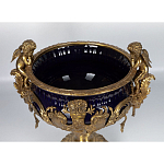 Чаша темно-синего цвета с фигурками ангелов и рельефным декором Eden Garden porcelain and bronze варинант исполнения - 8 | Loft Concept в Воронеже