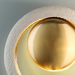 Бра с бежевым текстурным кольцом и латунным шаром в центре Tactile  варинант исполнения - 6 | Loft Concept в Воронеже