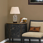 Настольная лампа с фарфоровым основанием нежно голубого цвета с золотистым цветочным рисунком и бежевым плиссированным абажуром Elstead Lighting варинант исполнения - 5 | Loft Concept в Воронеже