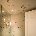 Обои ручная роспись Butterflies Icarus on Rose Shadow metallic silk варинант исполнения - 1 | Loft Concept в Воронеже