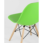 Пластиковый стул на ножках из массива бука Eames Light Green варинант исполнения - 3 | Loft Concept в Воронеже