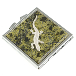 Зеркало двухстороннее квадратное из натурального камня Змеевик с декоративной вставкой в виде ящерицы Silver Stone Mirrors варинант исполнения - 1 | Loft Concept в Воронеже