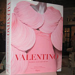 Подарочная Книга Valentino: Themes and Variations варинант исполнения - 3 | Loft Concept в Воронеже