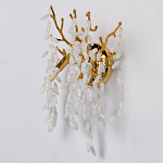 Бра золотого цвета с ветвями и белыми овальными стеклянными подвесками Droplet Chandelier варинант исполнения - 3 | Loft Concept в Воронеже