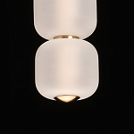 Подвесной светильник с 3-мя округлыми матовыми плафонами из белого стекла Golden Swirl варинант исполнения - 7 | Loft Concept в Воронеже