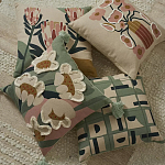 Подушка с цветочным принтом Blooming Elegance Lily варинант исполнения - 5 | Loft Concept в Воронеже