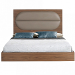 Кровать двуспальная с высоким изголовьем из дерева и подушек из экокожи Modern Look варинант исполнения - 3 | Loft Concept в Воронеже