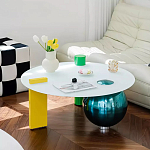 Дизайнерский журнальный стол с круглой белой столешницей на 3-х геометрических ножках Tajefox варинант исполнения - 2 | Loft Concept в Воронеже