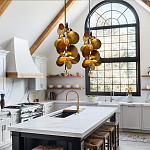 Люстра креативная из дисков цвета латунь Constellation Light and Style варинант исполнения - 4 | Loft Concept в Воронеже