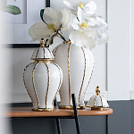 Ваза с золотыми полосами на белом фоне Chinoiserie Ceramics варинант исполнения - 2 | Loft Concept в Воронеже