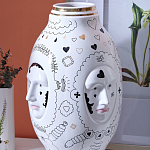 Ваза с декоративными лицами и графическими элементами в виде сердец и символов Faces of Imagination варинант исполнения - 4 | Loft Concept в Воронеже