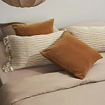 Чехол на подушку горчичного цвета с бахромой и объемным узором Ethnic mix варинант исполнения - 7 | Loft Concept в Воронеже