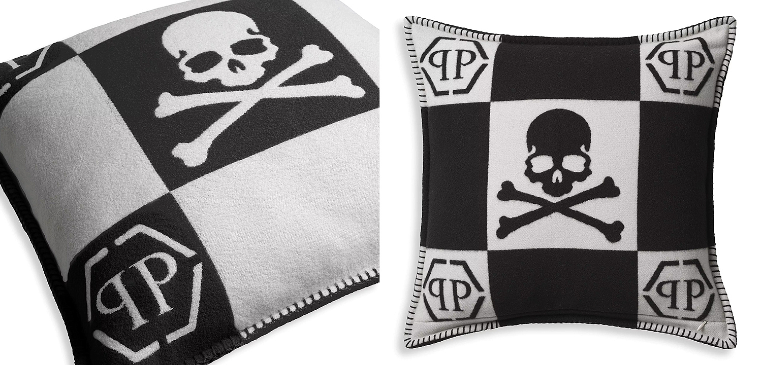 Подушка Philipp Plein Cushion Cashmere Skull 45 x 45 Black Подушка Philipp Plein Cushion Cashmere Skull 45 x 45 Black - Loft-Concept в Воронеже