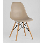 Пластиковый стул на ножках из массива бука Eames Beige варинант исполнения - 1 | Loft Concept в Воронеже