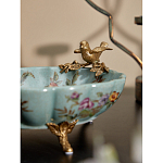 Блюдо из голубого фарфора с бронзовой птичкой Blue Garden варинант исполнения - 6 | Loft Concept в Воронеже