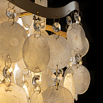 Люстра подвесная с белыми перламутровыми подвесками и изогнутыми золотистыми элементами Диаметр 50 см SHELL Chandelier варинант исполнения - 4 | Loft Concept в Воронеже