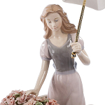 Статуэтка фарфоровая Девушка с цветами Charming Statuette варинант исполнения - 1 | Loft Concept в Воронеже