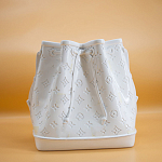 Кашпо в виде сумки  Bag Vase White Louis варинант исполнения - 3 | Loft Concept в Воронеже