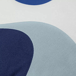 Подушка декоративная хлопковая синего цвета с абстрактным принтом Elysian Flow Azure варинант исполнения - 3 | Loft Concept в Воронеже