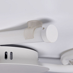 Люстра белого цвета с тремя изогнутыми светодиоидными плафонами Luke Lampco Tracer Lamp варинант исполнения - 7 | Loft Concept в Воронеже