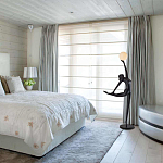 Торшер черная статуэтка Девушка Girl Carries Light Balls варинант исполнения - 3 | Loft Concept в Воронеже