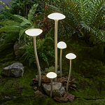 Уличный светильник с пятью матовыми плафонами в форме грибов на высоких изогнутых ножках Mushroom Shape варинант исполнения - 1 | Loft Concept в Воронеже