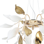 Люстра подвесная с белыми матовыми и золотыми глянцевыми листьями Wintery flovers варинант исполнения - 3 | Loft Concept в Воронеже