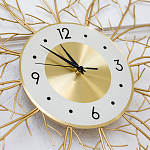 Часы настенные из металла золотые с белым циферблатом Current Time варинант исполнения - 2 | Loft Concept в Воронеже