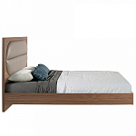 Кровать двуспальная с высоким изголовьем из дерева и подушек из экокожи Modern Look варинант исполнения - 2 | Loft Concept в Воронеже