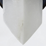 Бра черного цвета металлическое с вертикальным плафоном из алебстра Alora варинант исполнения - 3 | Loft Concept в Воронеже