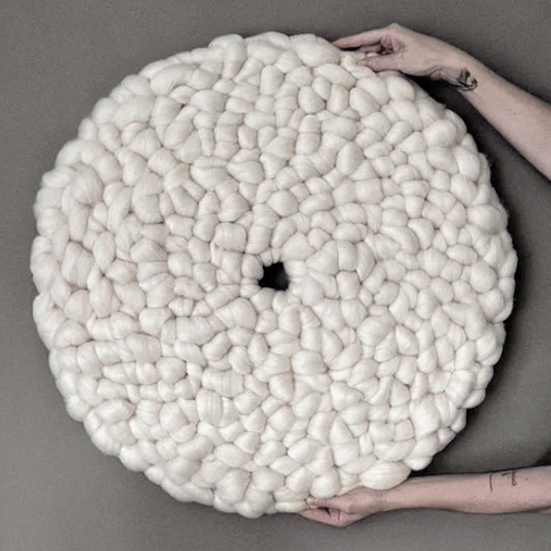 Панно на стену из шерсти мериноса Белый Круг  Бежевый в Воронеже | Loft Concept 