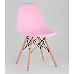 Пластиковый стул на ножках из массива бука Eames Pink варинант исполнения - 1 | Loft Concept в Воронеже