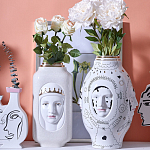 Ваза с декоративными лицами и графическими элементами в виде сердец и символов Faces of Imagination варинант исполнения - 2 | Loft Concept в Воронеже