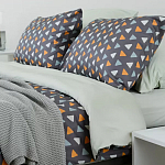 Постельное белье из сатина с принтом треугольники 150х200 см Triangular Dreams варинант исполнения - 7 | Loft Concept в Воронеже